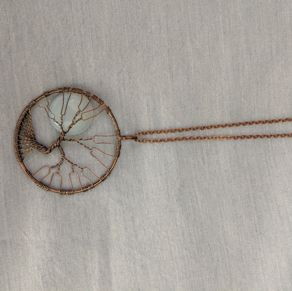 Round tree necklace
